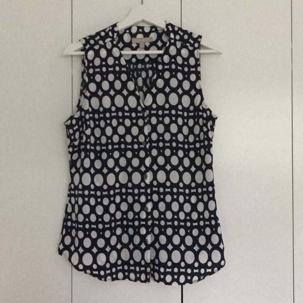 Banana Republic sleeveless women’s shirt
